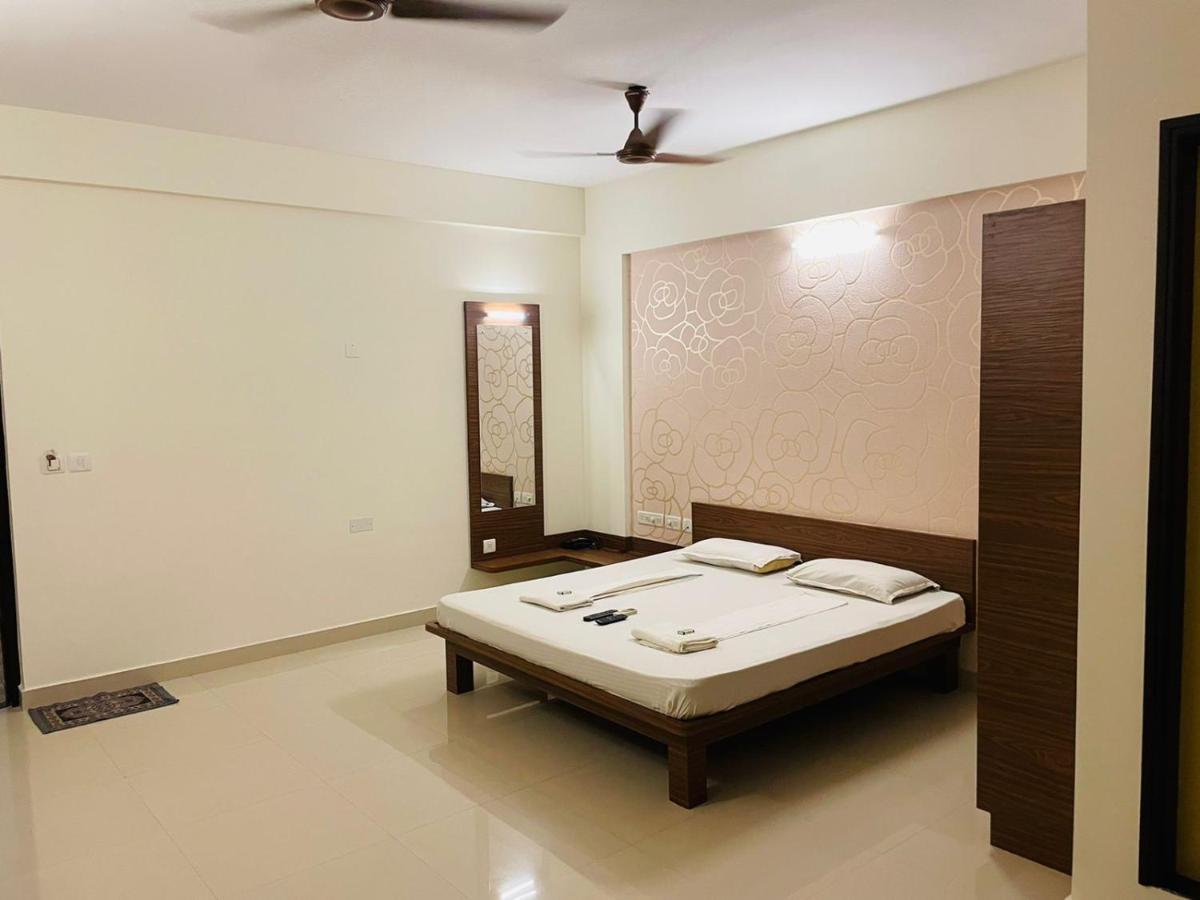 Hotel Radha Pangala Exterior photo