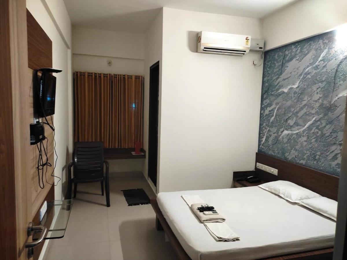 Hotel Radha Pangala Exterior photo