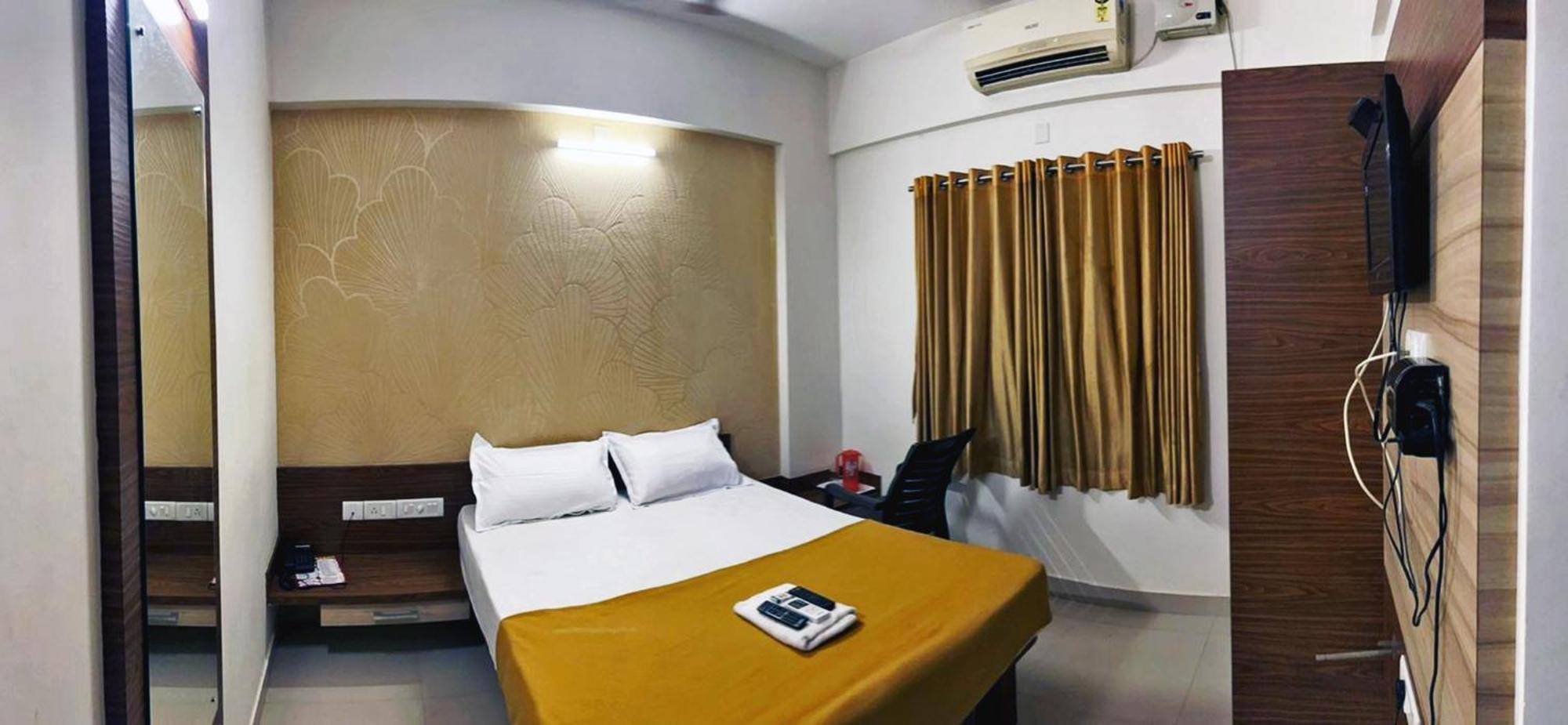 Hotel Radha Pangala Exterior photo